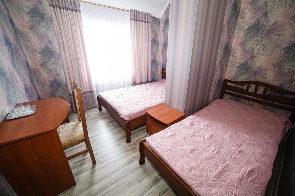 Corner House Hotell Lutsk Eksteriør bilde