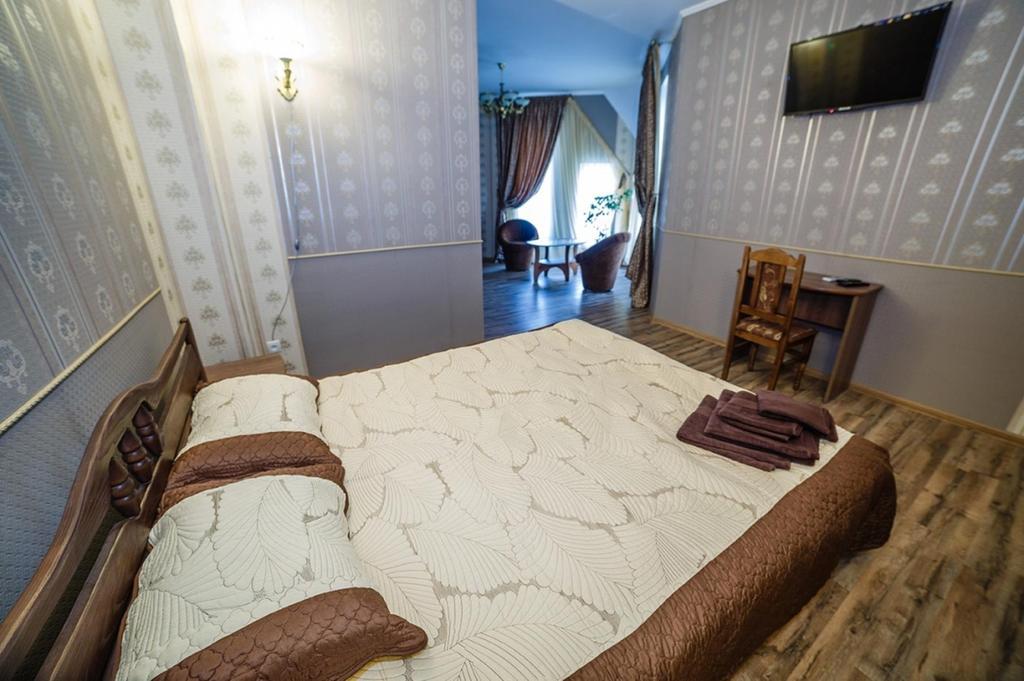 Corner House Hotell Lutsk Eksteriør bilde