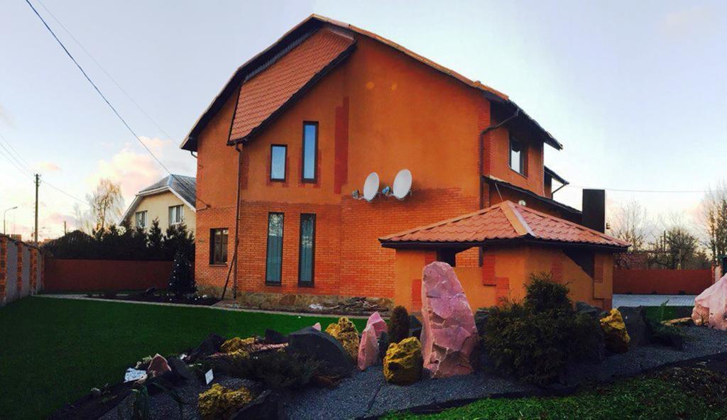 Corner House Hotell Lutsk Eksteriør bilde